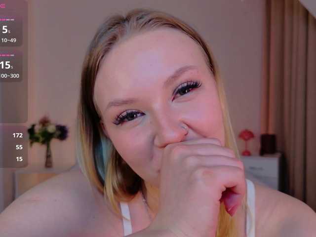 StaceyyJones live cam on BongaCams