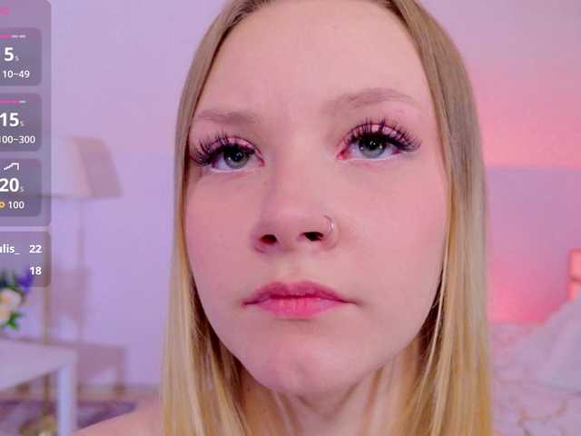 StaceyyJones live cam on BongaCams
