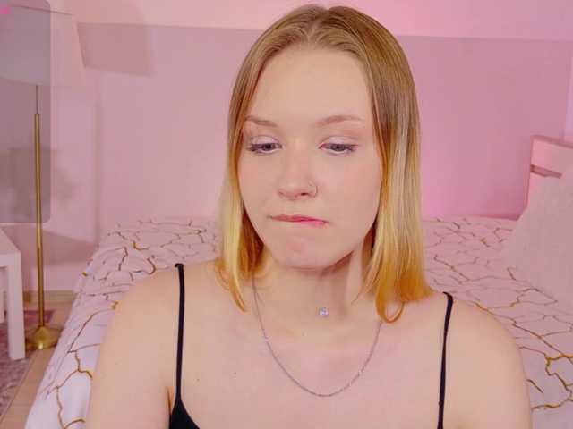 StaceyyJones live webcam show