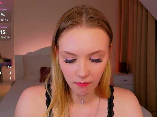 StaceyyJones live cam on BongaCams