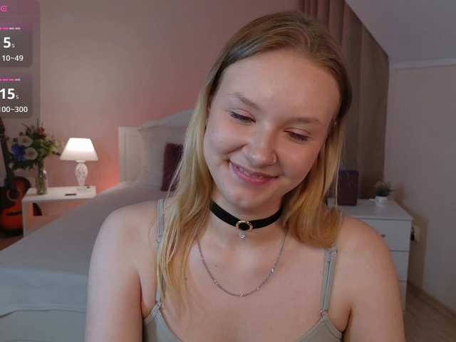 StaceyyJones live webcam show