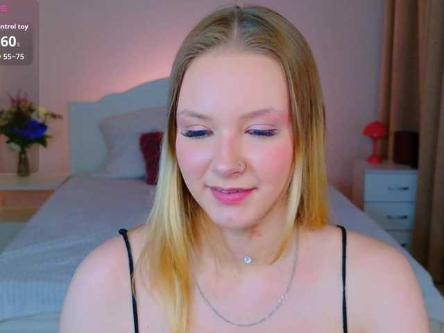 StaceyyJones live cam on BongaCams