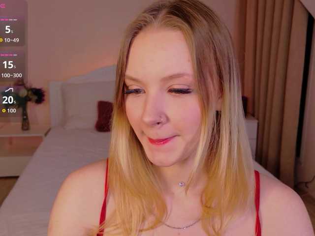 StaceyyJones live cam on BongaCams