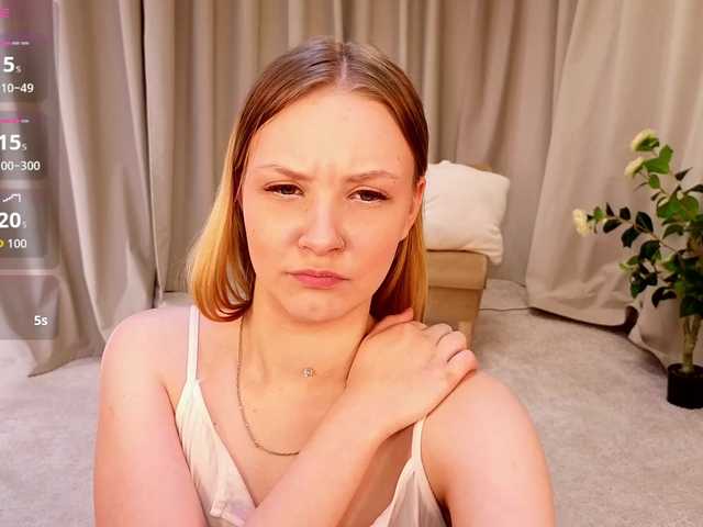 StaceyyJones live cam on BongaCams