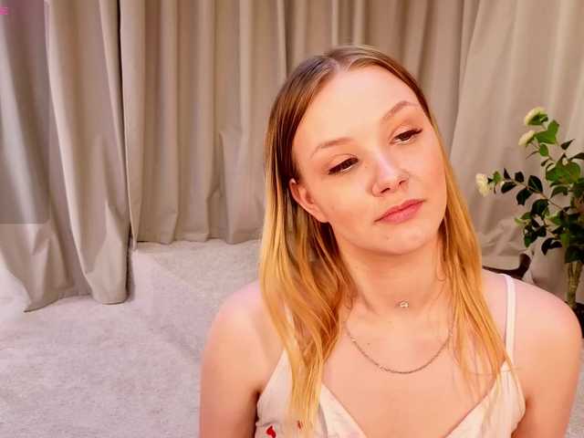 StaceyyJones live cam on BongaCams