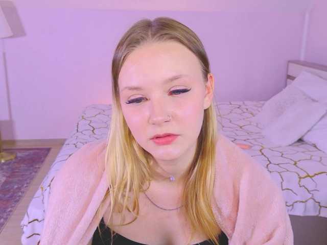 StaceyyJones live cam on BongaCams