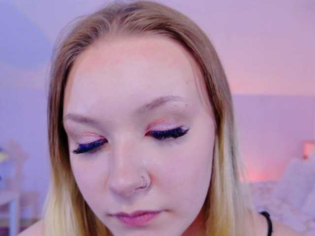 StaceyyJones live cam on BongaCams