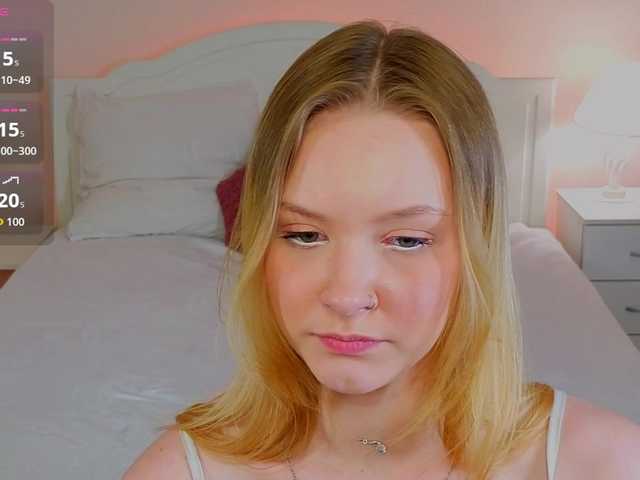 StaceyyJones live cam on BongaCams