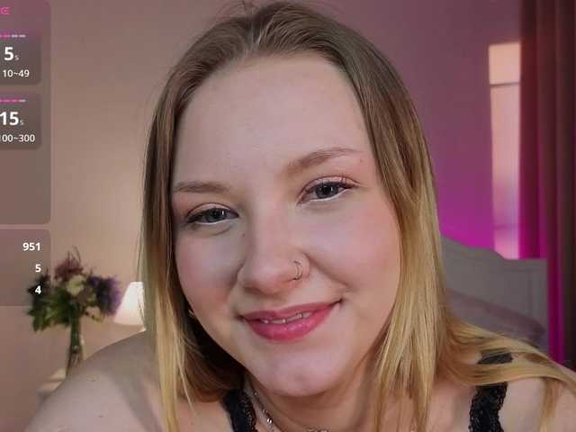 StaceyyJones live cam on BongaCams