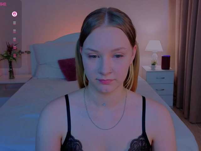 StaceyyJones live cam on BongaCams