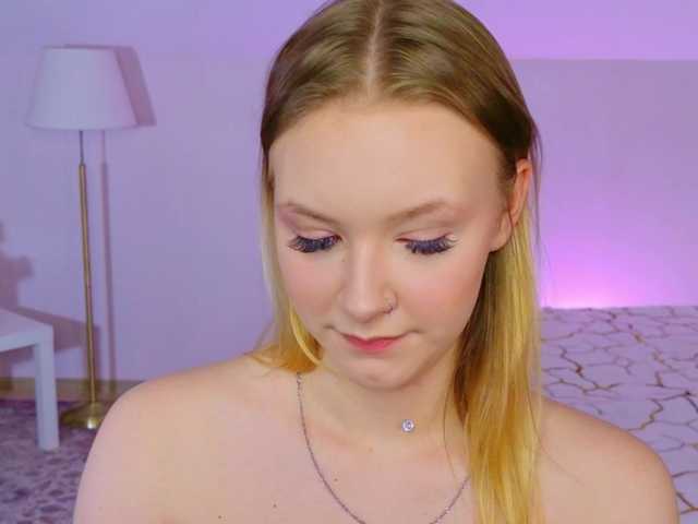 StaceyyJones live cam on BongaCams