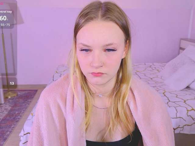 StaceyyJones live cam on BongaCams