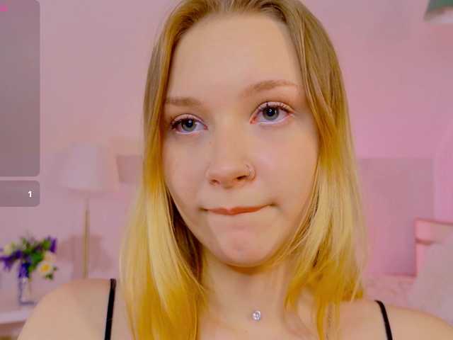 StaceyyJones live cam on BongaCams