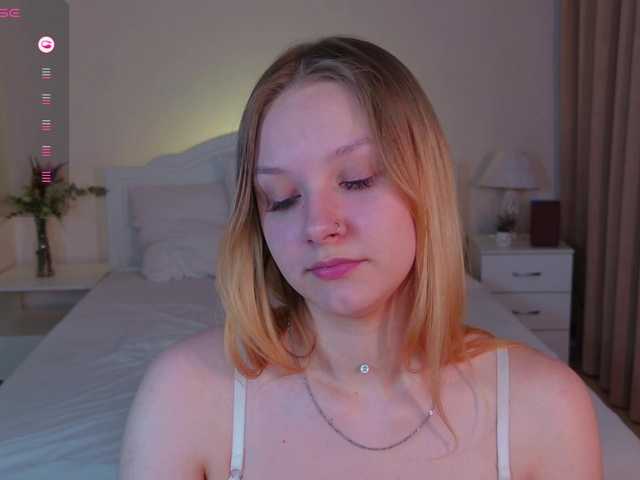 StaceyyJones live cam on BongaCams