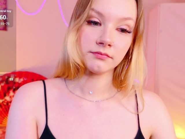 StaceyyJones live cam on BongaCams