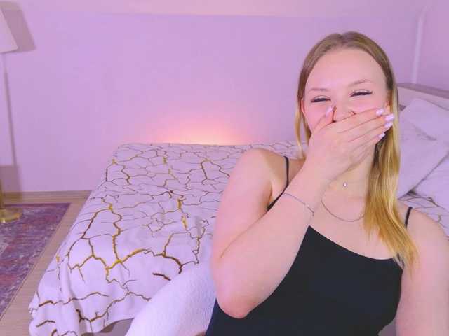 StaceyyJones live cam on BongaCams