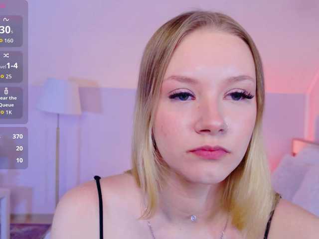 StaceyyJones live cam on BongaCams