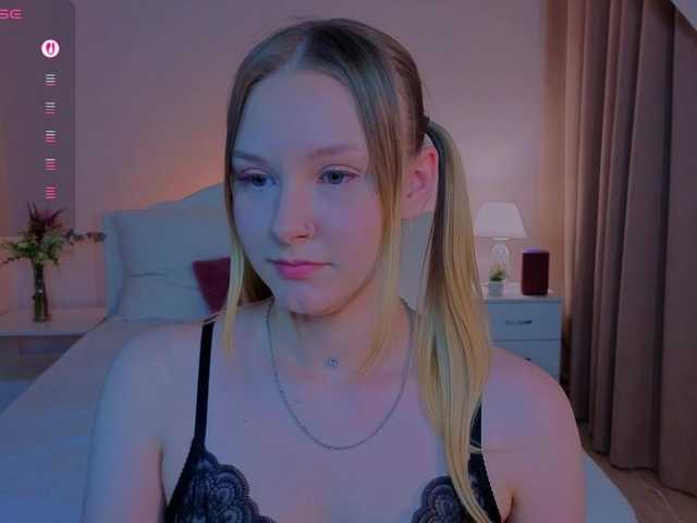 StaceyyJones live cam on BongaCams