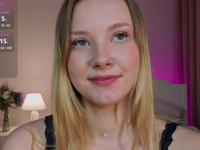 StaceyyJones live webcam show
