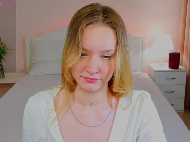 StaceyyJones live cam on BongaCams