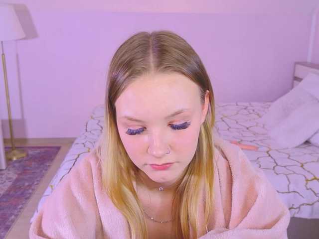 StaceyyJones live cam on BongaCams