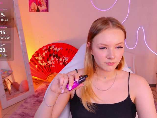 StaceyyJones live cam on BongaCams