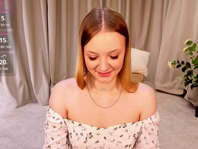 StaceyyJones live cam on BongaCams