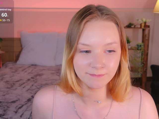 StaceyyJones live webcam show