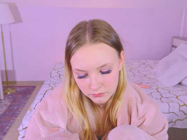 StaceyyJones live cam on BongaCams