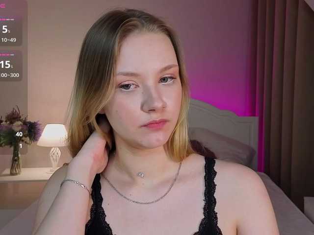 StaceyyJones live cam on BongaCams