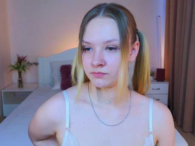 StaceyyJones live cam on BongaCams