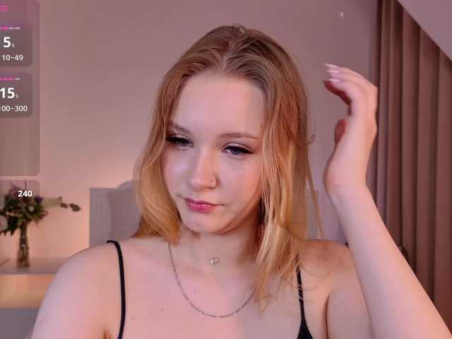 StaceyyJones live cam on BongaCams