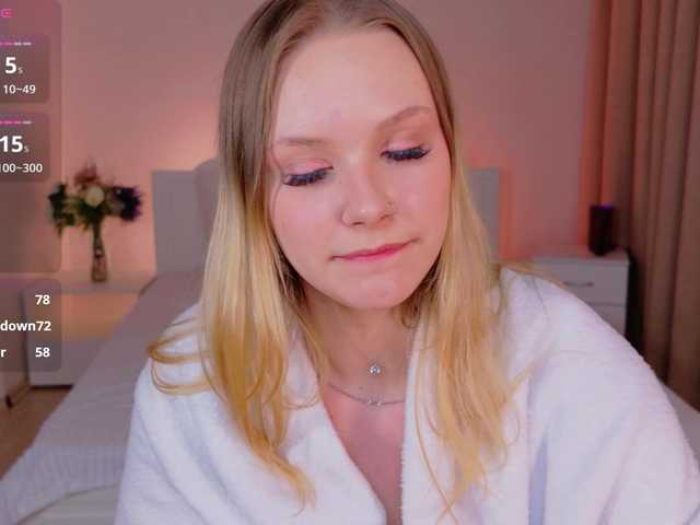 StaceyyJones live cam on BongaCams