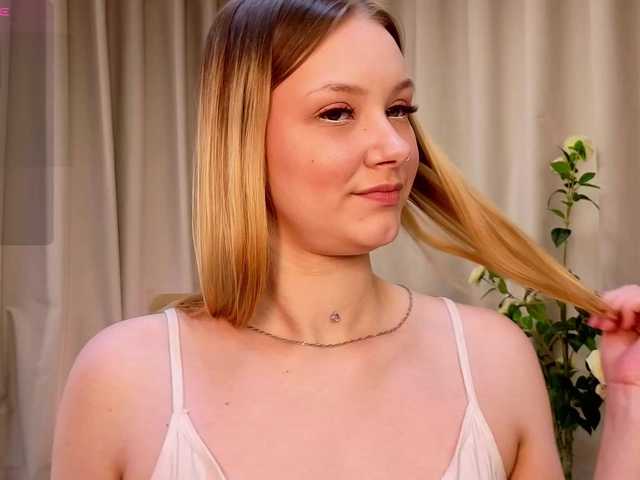 StaceyyJones live cam on BongaCams