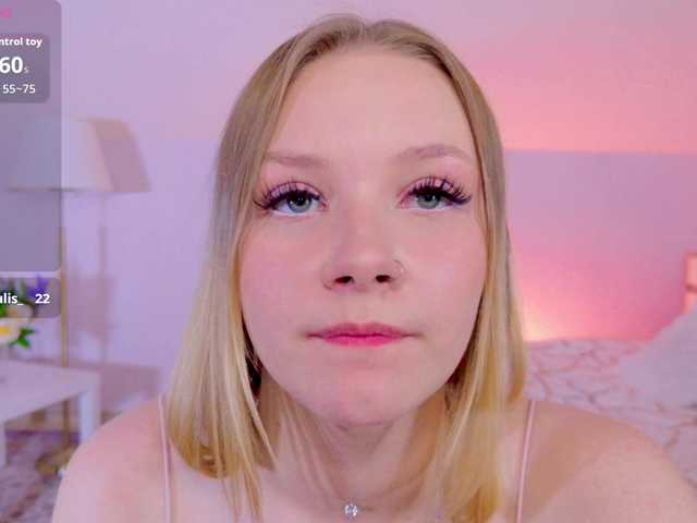 StaceyyJones live cam on BongaCams