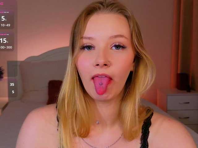 StaceyyJones live cam on BongaCams