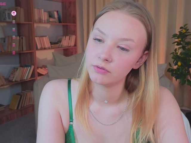 StaceyyJones live cam on BongaCams