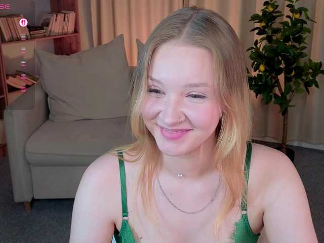 StaceyyJones live cam on BongaCams
