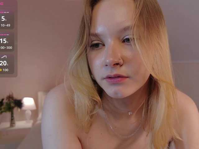 StaceyyJones live webcam show