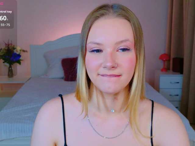 StaceyyJones live cam on BongaCams