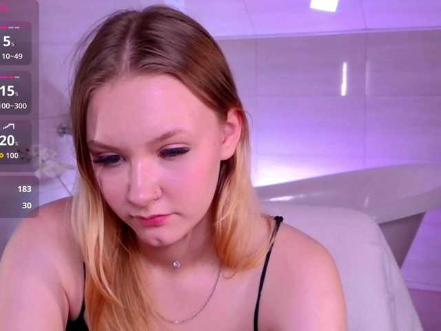 StaceyyJones live cam on BongaCams