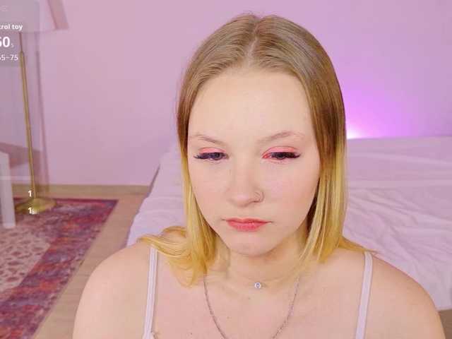 StaceyyJones live cam on BongaCams