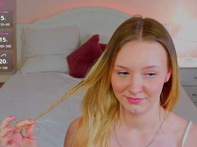 StaceyyJones live cam on BongaCams