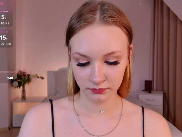 StaceyyJones live cam on BongaCams