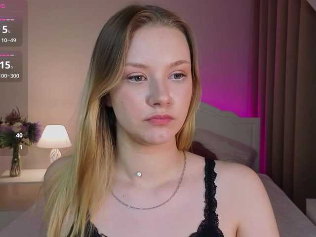 StaceyyJones live webcam show