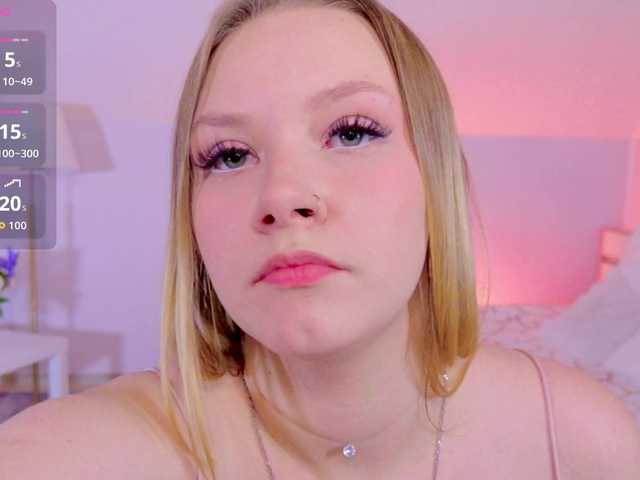 StaceyyJones live cam on BongaCams