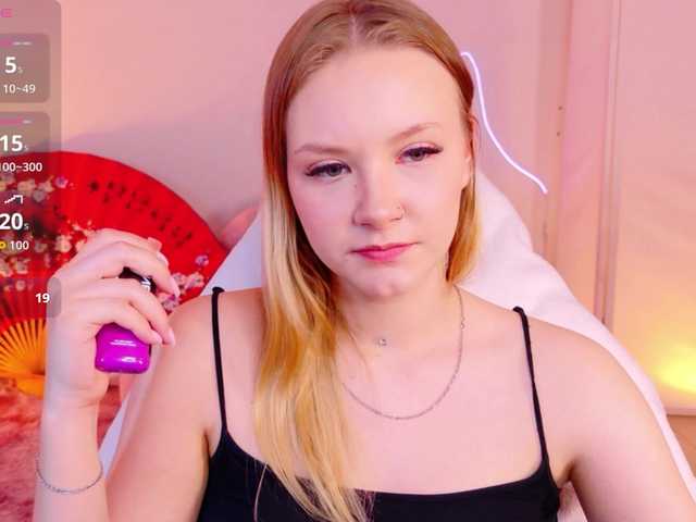 StaceyyJones live cam on BongaCams