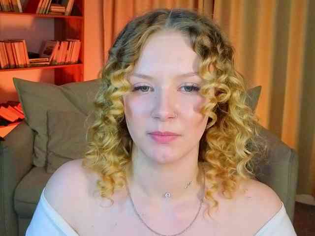 StaceyyJones webcam