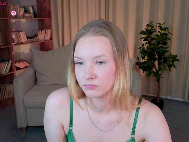 StaceyyJones webcam