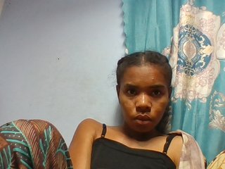 Emelie1a's Live Webcam